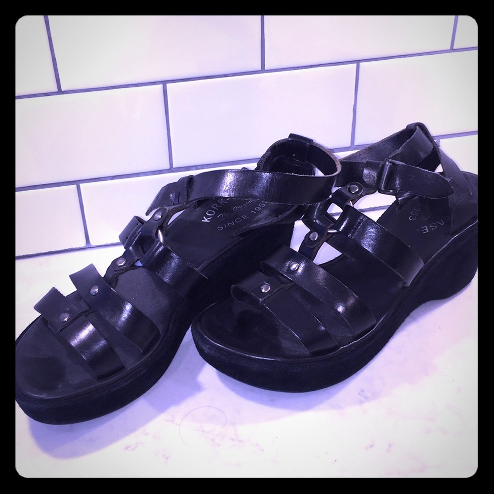 Platform sandals
